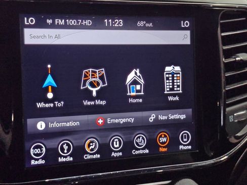 Used 2019 Jeep Grand Cherokee Altitude AWD/4WD image 31