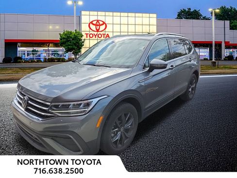 Used 2024 Volkswagen Tiguan Wolfsburg Edition image 15