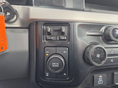 Used 2024 Ford F350 XL AWD/4WD image 24