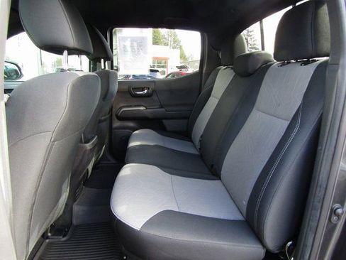 Used 2023 Toyota Tacoma TRD Off-Road image 13