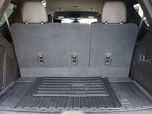 Used 2021 Chevrolet Tahoe RST w/ Luxury Package image 21