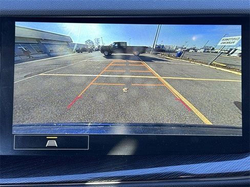 Used 2023 Buick Envision Essence image 18