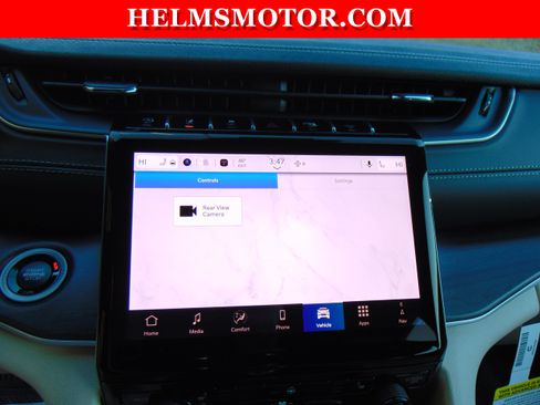 New 2025 Jeep Grand Cherokee Limited RWD image 29