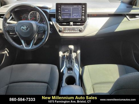 Used 2021 Toyota Corolla SE image 12
