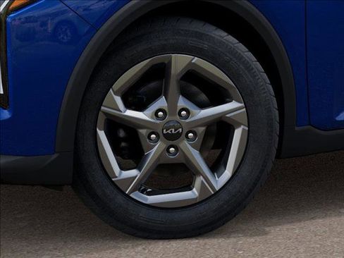 New 2026 Kia K4 LXS image 9