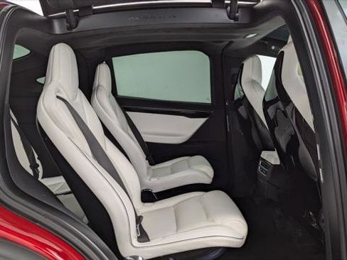 Used 2016 Tesla Model X 90D image 19