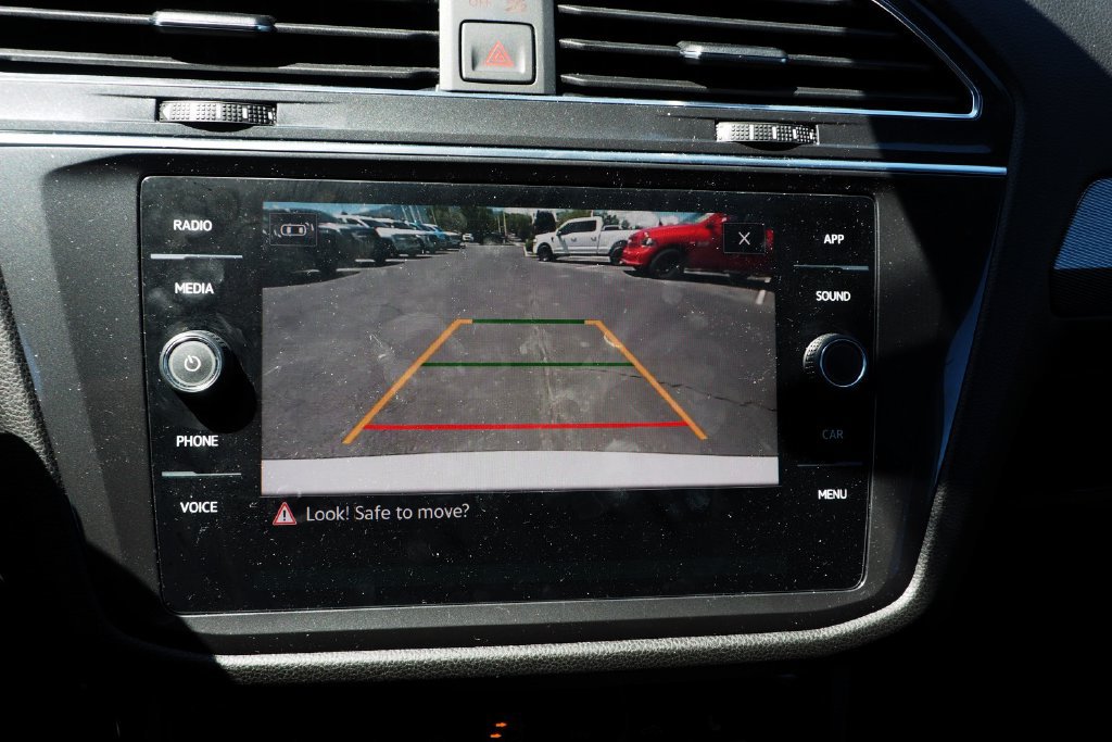 Used 2024 Volkswagen Tiguan SE R-Line AWD/4WD image 22