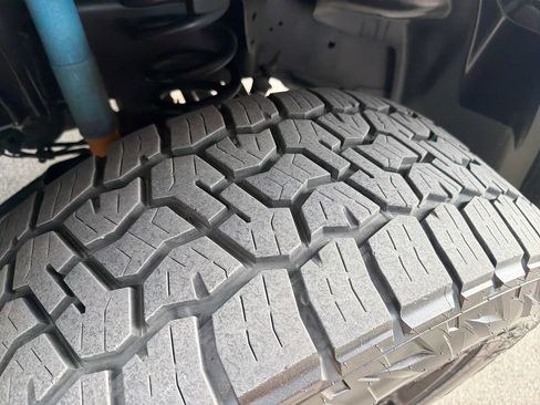 Used 2019 RAM 2500 Laramie AWD/4WD image 16