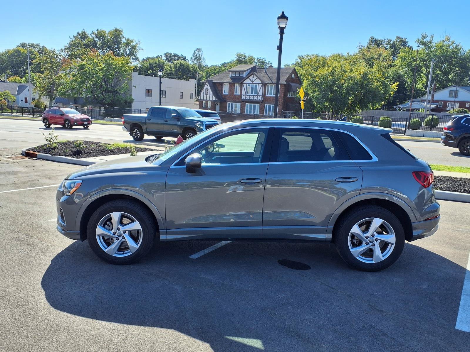 Used 2019 Audi Q3 2.0T Premium AWD/4WD image 29