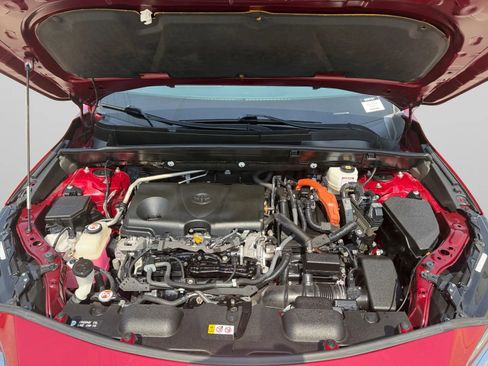 Used 2021 Toyota Venza LE image 38