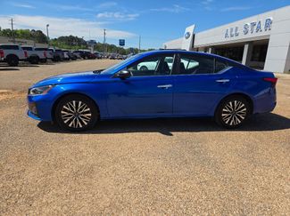 Used 2025 Nissan Altima 2.5 SV video 2