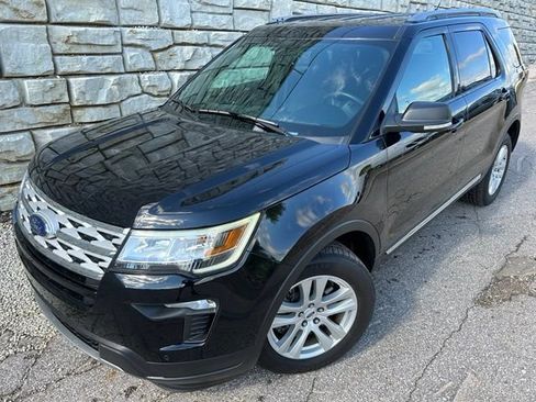 Used 2019 Ford Explorer XLT w/ Equipment Group 201A AWD/4WD image 1