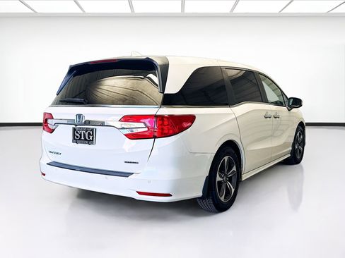 Used 2018 Honda Odyssey Touring image 4