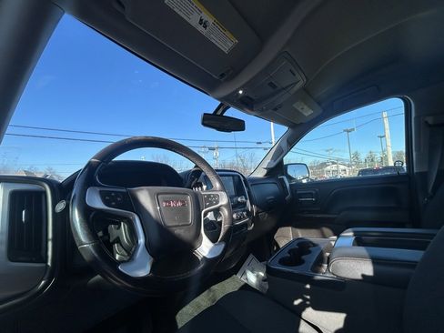 Used 2017 GMC Sierra 1500 SLE image 15