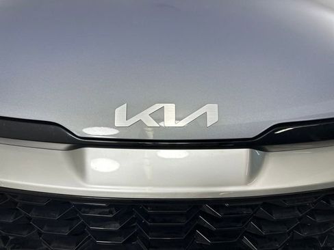 Used 2024 Kia Sportage EX image 9