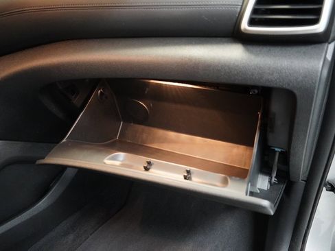 Used 2020 Hyundai Tucson Limited image 28