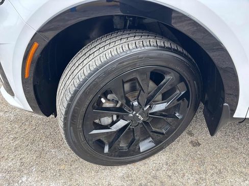 Used 2023 Kia Sorento SX image 43