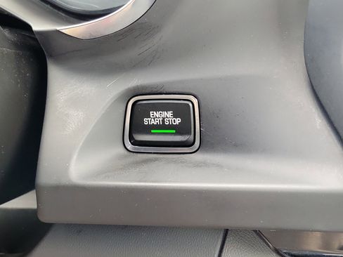 Used 2023 Chevrolet Camaro LT image 21