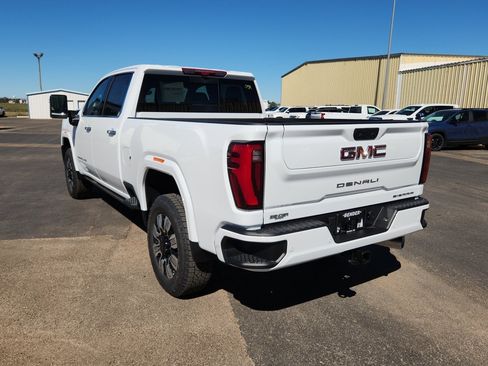 New 2026 GMC Sierra 2500 Denali w/ Max Trailering Package image 3