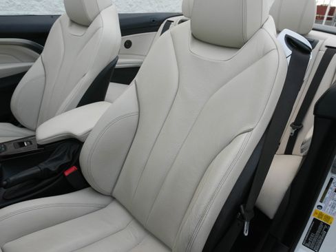 Used 2018 BMW 430i Convertible RWD image 15
