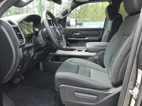 New 2026 RAM 1500 Express AWD/4WD image 10