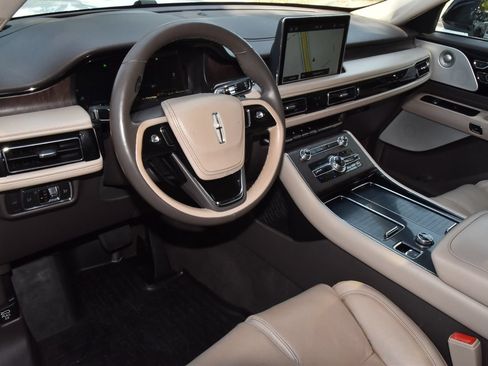 Used 2022 Lincoln Aviator Reserve w/ Equipment Group 201A AWD/4WD image 36