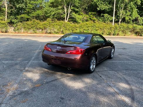 Used 2010 INFINITI G37 Convertible w/ Premium Pkg RWD image 5