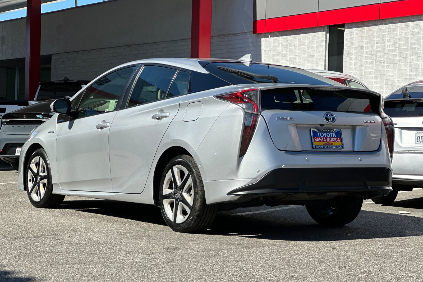 Used 2018 Toyota Prius Three Touring FWD image 6