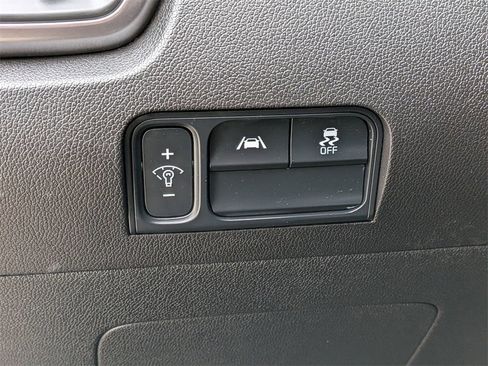 Certified 2023 Kia Sorento S w/ Panoramic Sunroof Package image 13