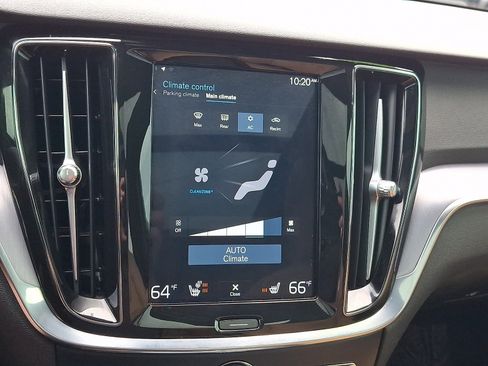 Used 2020 Volvo V60 T5 Cross Country AWD/4WD image 18