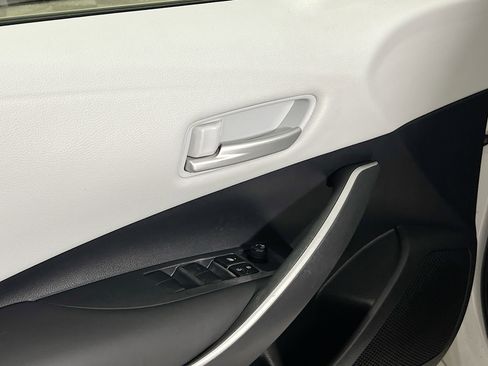 Used 2021 Toyota Corolla SE image 17