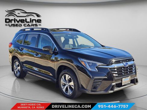 Used 2023 Subaru Ascent Premium w/ Convenience Package image 5