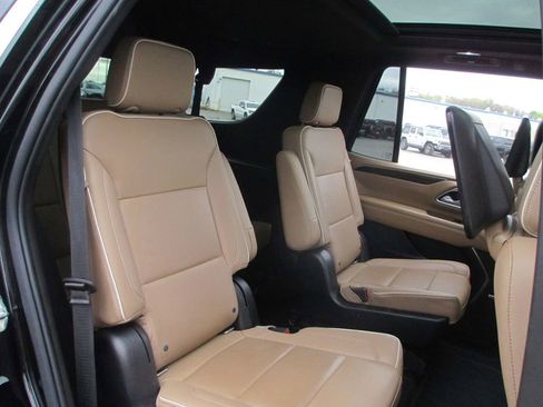 Used 2021 Chevrolet Tahoe Premier image 25