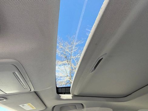 Certified 2024 Honda Accord EX image 27