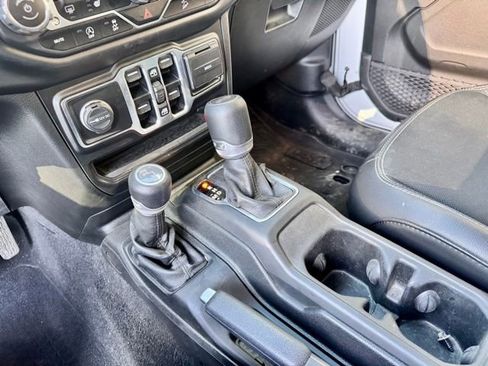 Used 2020 Jeep Wrangler Unlimited Sport AWD/4WD image 14