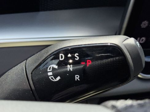 New 2026 Volkswagen Tiguan SE R-Line FWD image 15