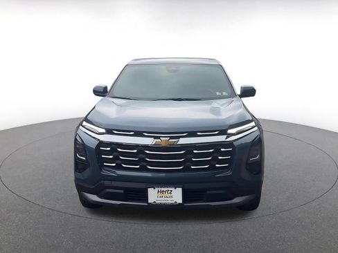 Used 2025 Chevrolet Equinox LT FWD image 4