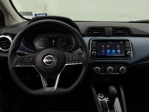 Used 2025 Nissan Versa SV FWD image 13