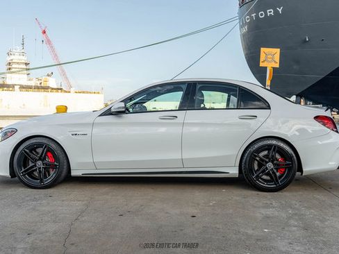 Used 2020 Mercedes-Benz C 63 AMG S image 3