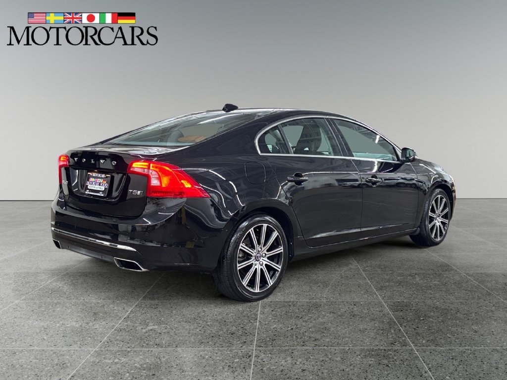 Used 2017 Volvo S60 T5 Inscription AWD/4WD image 3