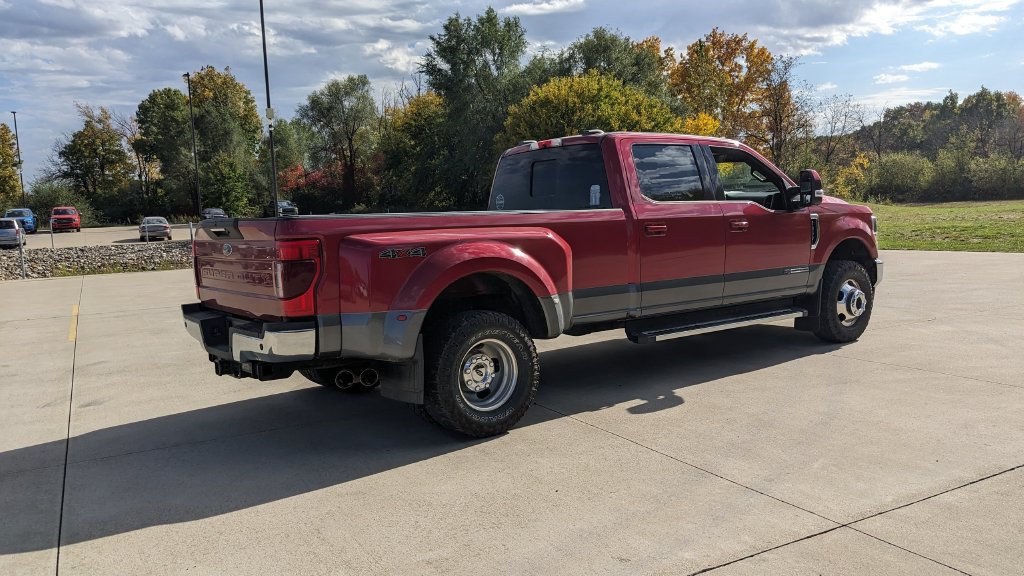 Used 2022 Ford F350 Lariat w/ Lariat Ultimate Package AWD/4WD image 3