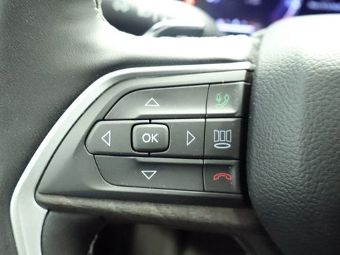 Used 2025 Jeep Grand Cherokee Limited w/ Trailer Tow Package image 34