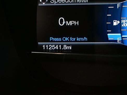 Used 2017 Ford Explorer XLT w/ Equipment Group 202A FWD image 27