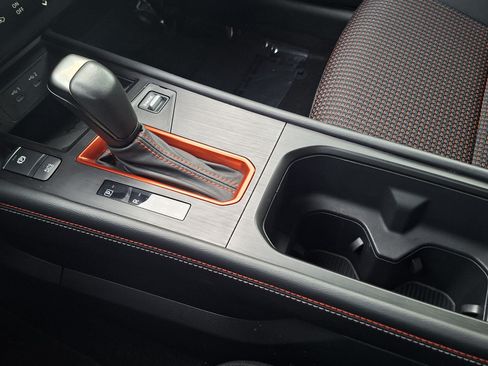 Certified 2025 Nissan Kicks SR FWD image 16