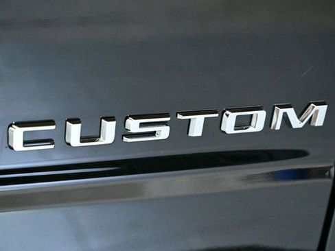 Used 2022 Chevrolet Silverado 1500 Custom image 11