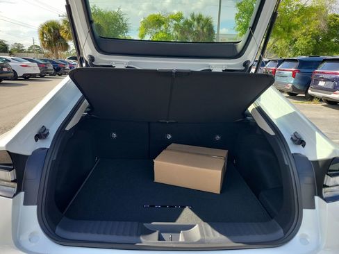 New 2026 Toyota Prius Plug-In Hybrid FWD image 29