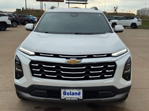 Used 2025 Chevrolet Equinox LT w/ Convenience Package II image 9