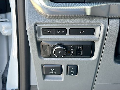 Certified 2024 Ford F150 Lariat w/ Tow/Haul Package AWD/4WD image 10