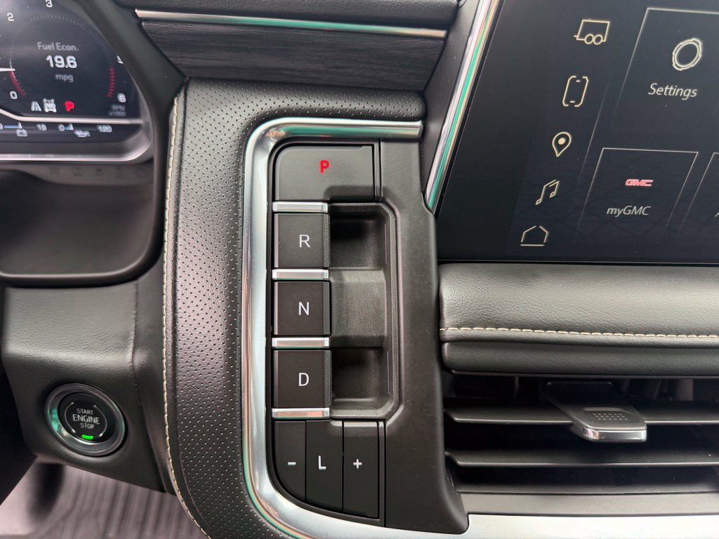 Used 2024 GMC Yukon SLT w/ SLT Luxury Package AWD/4WD image 36
