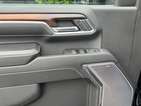 Used 2024 GMC Sierra 3500 Denali w/ Denali Reserve Package image 25